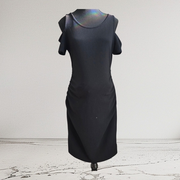 Motherhood Maternity Black Sheath Dress Wirh Peek A Bio Sleeve Size Med - Picture 1 of 6